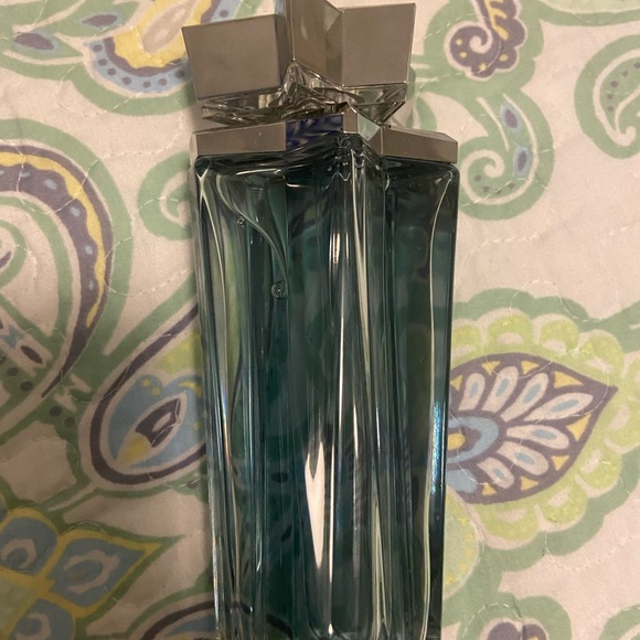 Perfume - Picture 2 of 2